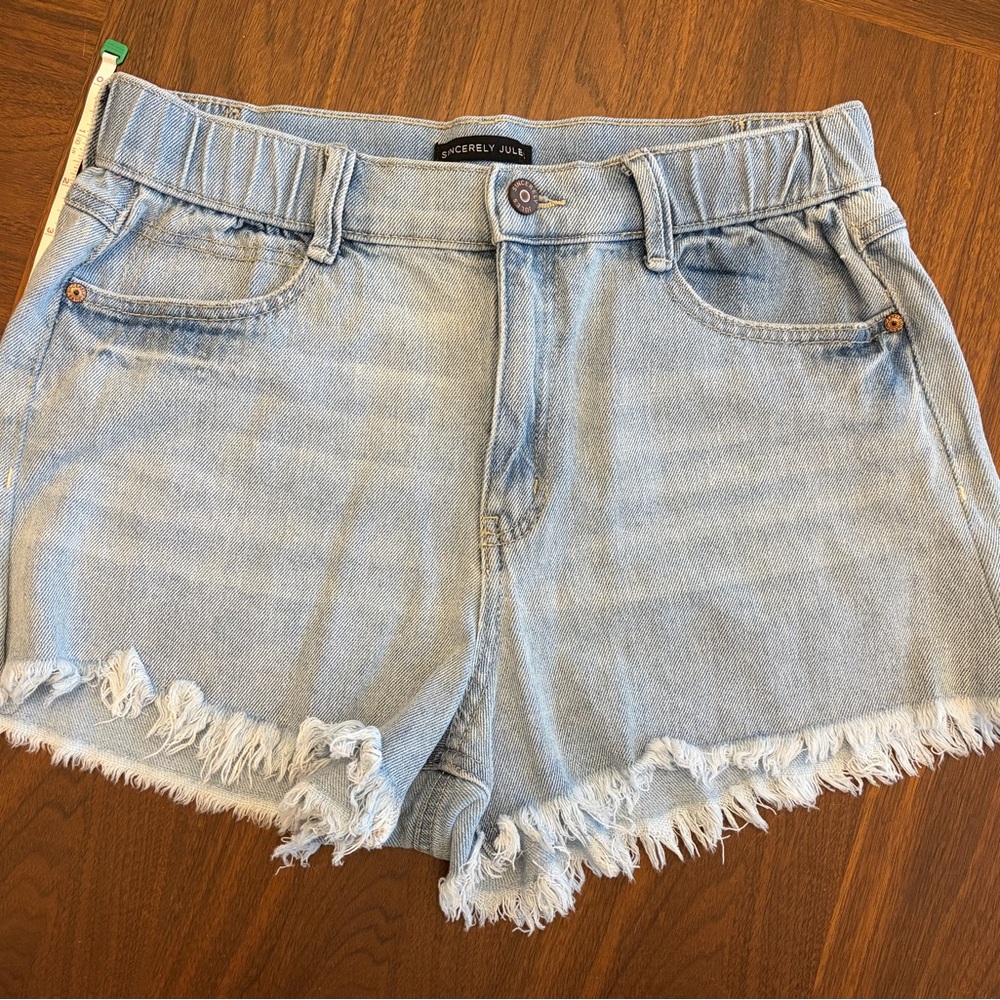 Sincerely Jules Light Wash Frayed Denim Shorts